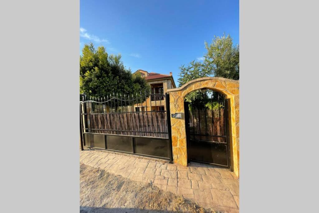 Sentoyki Village Home - Μονοκατοικια Σε Θαλασσα Melíssion Exterior foto